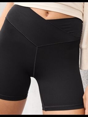 OFFLINE By Aerie Real Me Crossover High Waisted 5" Bike Short